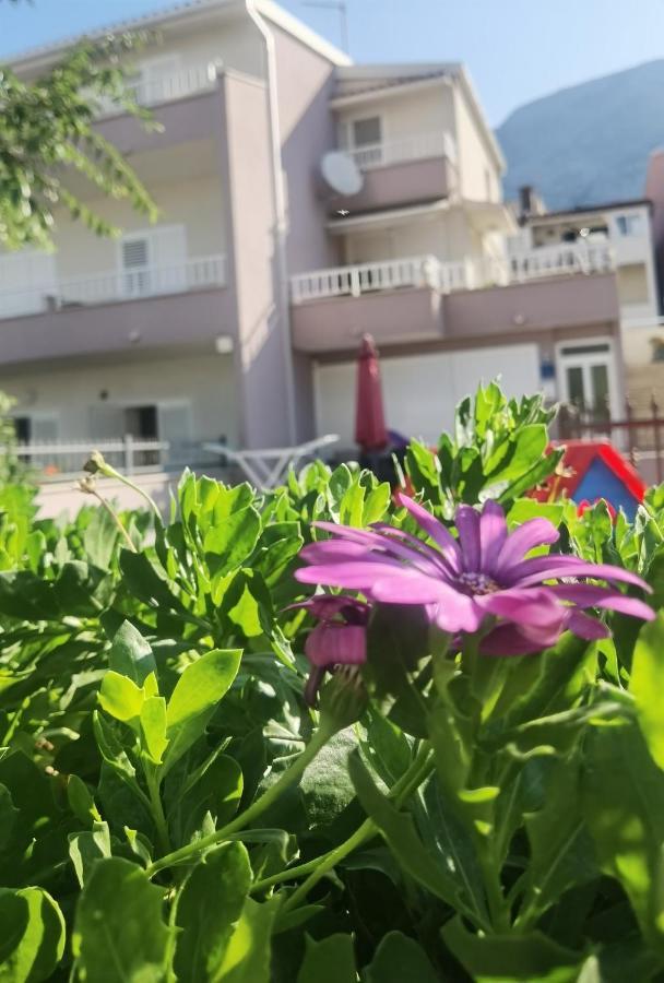 Nessa & Meli Apartment Makarska Exterior foto
